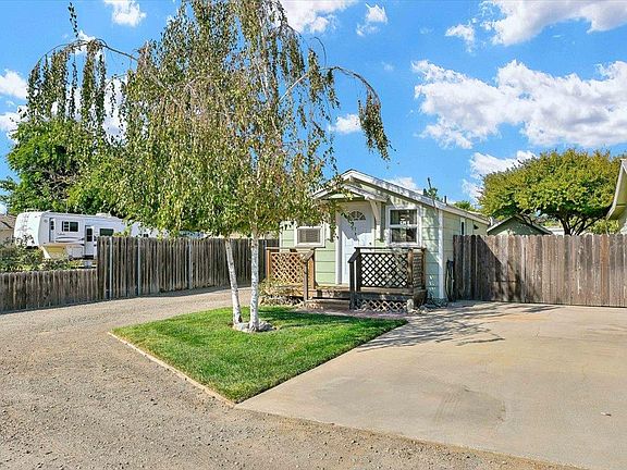 5th image of 2268 Madrone St