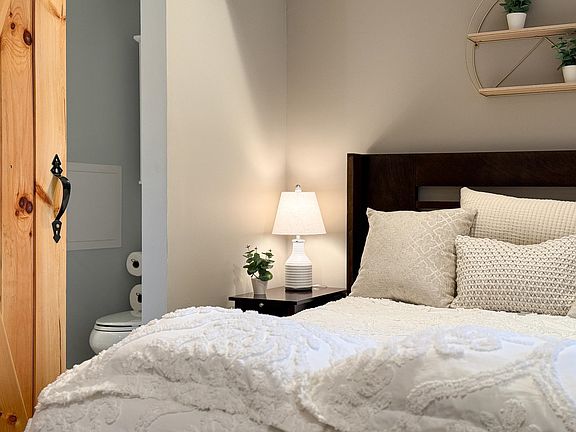 3rd image of 1085 Bluewater Dr Unit 206