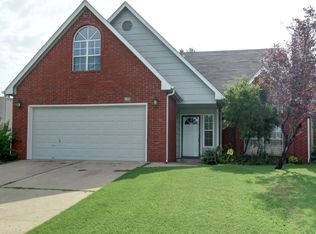 1811 S Fir Pl, Broken Arrow, OK 74012