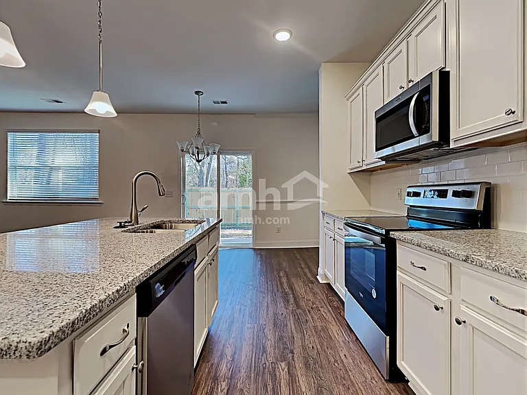 1831 Produce Ln — Photo 5