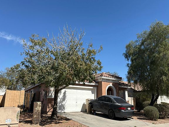 2nd image of 25748 W Nancy Ln