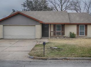 10105 Buffalo Grove Rd, Fort Worth, TX 76108