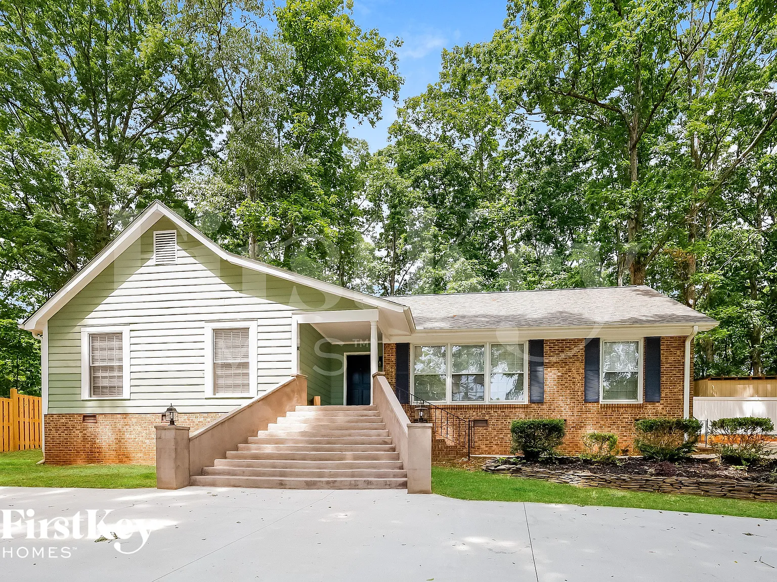3 bed, 2.0 bath, 1893 sqft, $2,475 — Photo 1