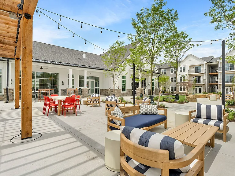 Harrison Landing Apartments — Photo 43