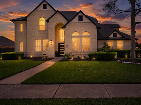 2855 Everett Dr, Friendswood, TX 77546