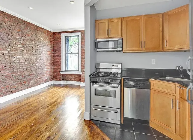 416 E 13th St #4E — Photo 7