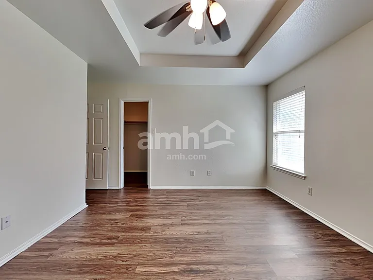 10328 Roosevelt Gap Ct — Photo 11