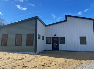 19 Ice Pond Ln, Wiscasset, ME 04578