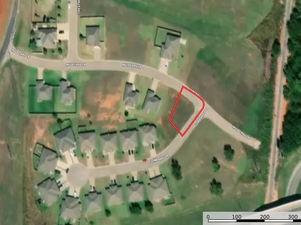 Mulberry Lane & Lombardy Pl, Clinton, OK 73601