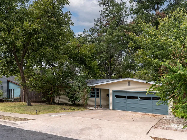 6004 Woodview Ave — Photo 20