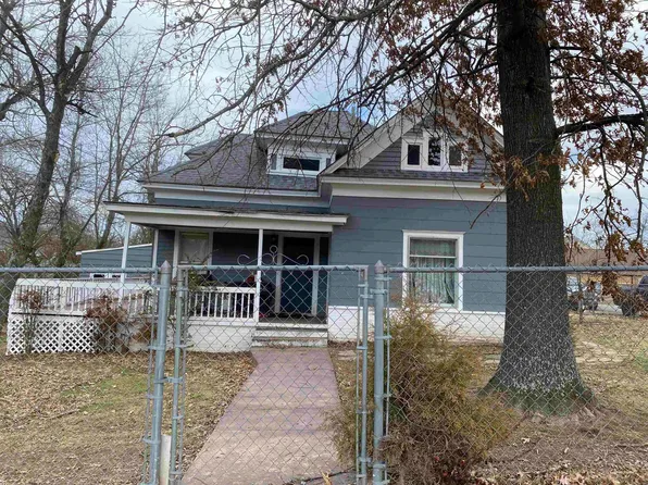 420 Center St, Leslie, AR 72645