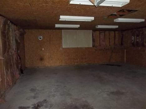 3rd image of 66 Elbert Ave
