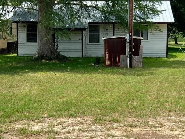 168 WATER ST, Pipe Creek, TX 78063