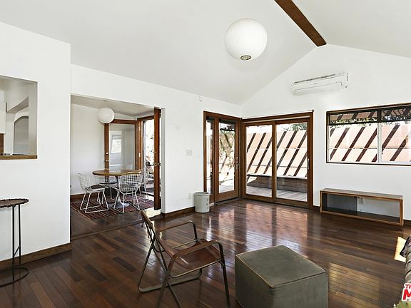 5th image of 1314 Allesandro St