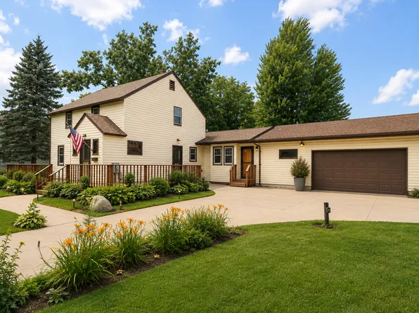 2209 6th St NW, Austin, MN 55912