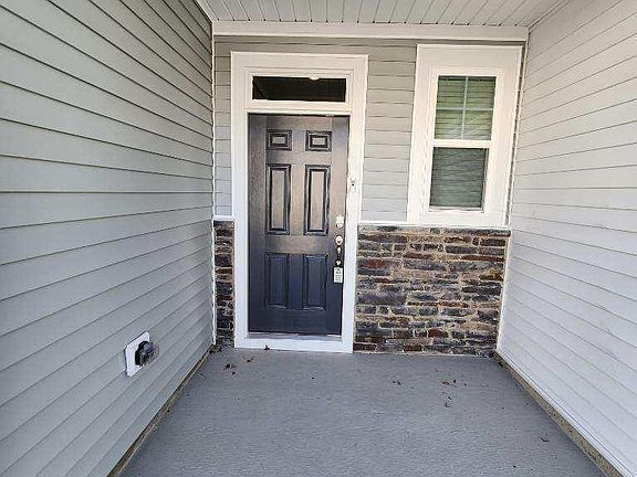 3rd image of 5018 Tura St