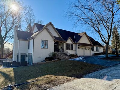 801 S Grove Ave, Barrington, IL, 60010
