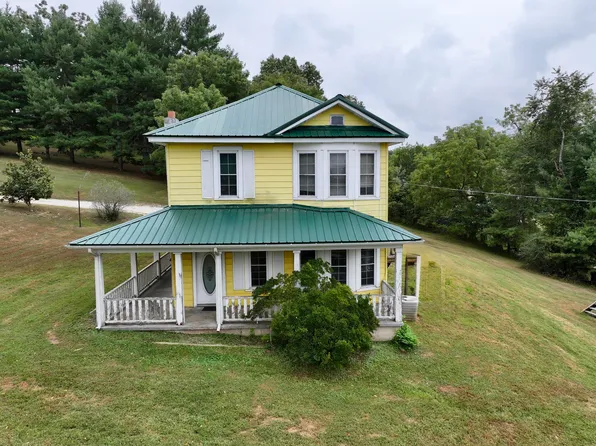 575 S 2nd Street, Ellington, MO 63638