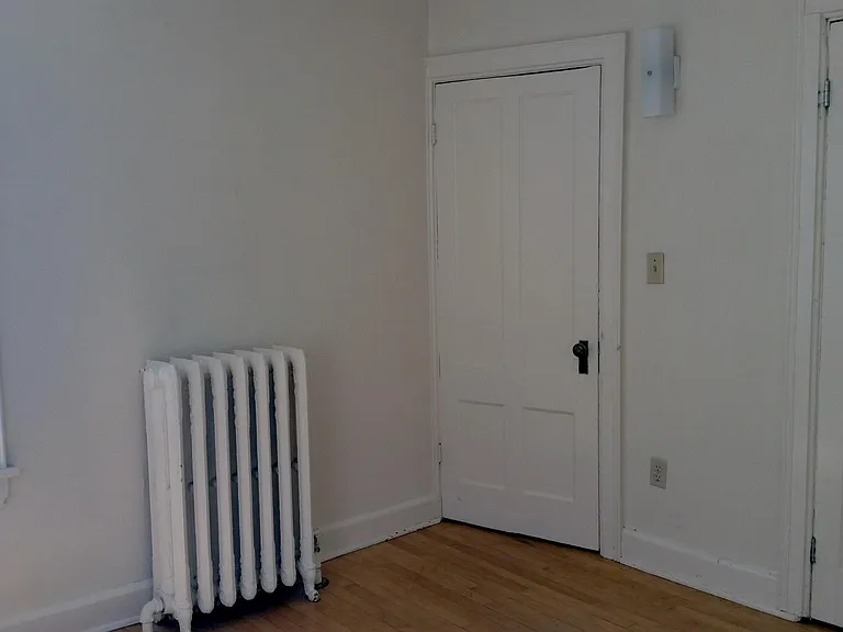 31 School St #4 — Photo 15