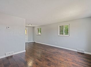 446 Jacobson Dr, Pittsburgh, PA 15227