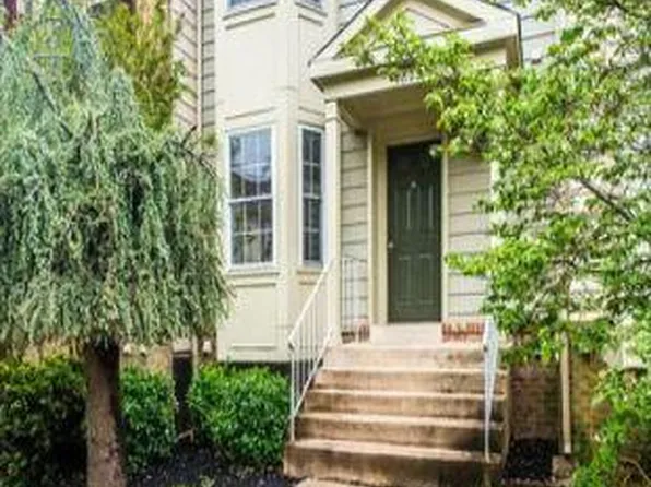 7803 Brookview Ct, Manassas, VA 20109