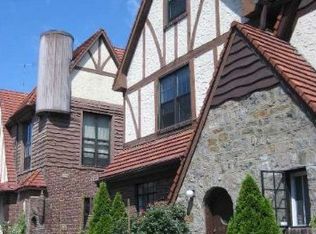 18929 37th Ave, Flushing, NY 11358