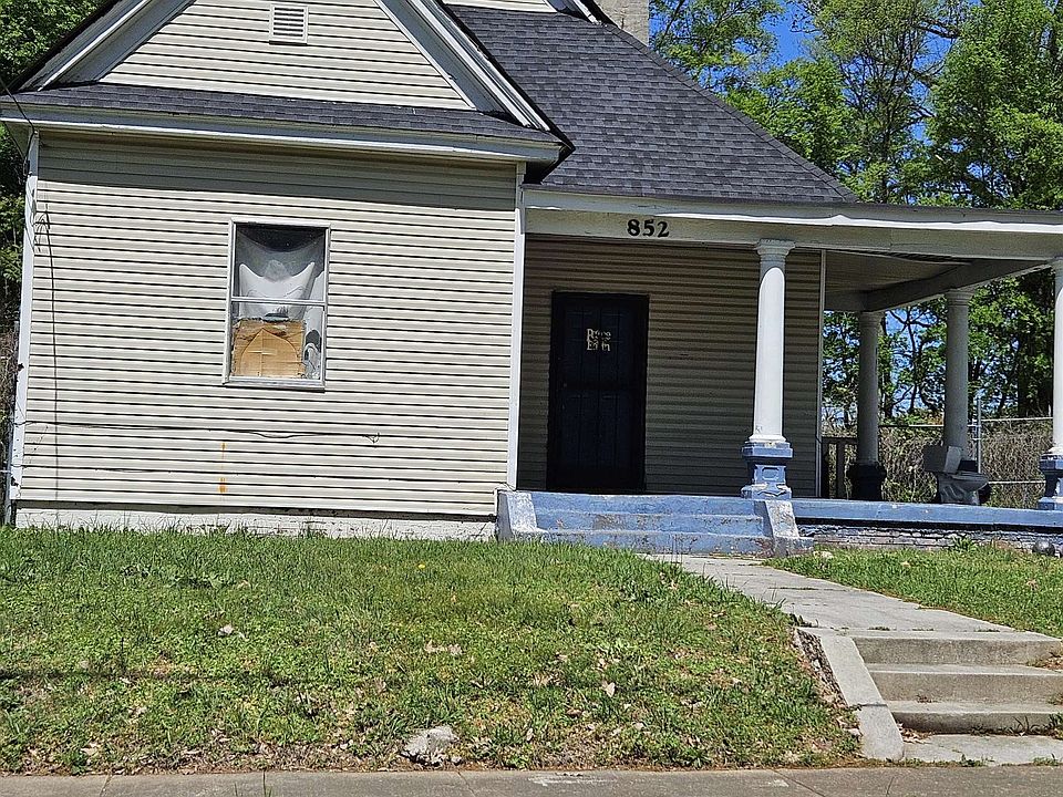 2nd image of 852 Ioka Ave