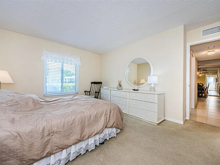 1151 Pine Ridge Cir W #F1 — Photo 23