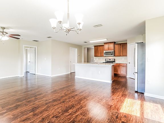 5th image of 3275 Canyon Falls Dr