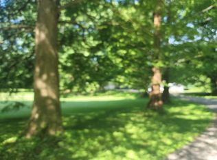 20 Pine Lake Dr, Collinsville, IL 62234