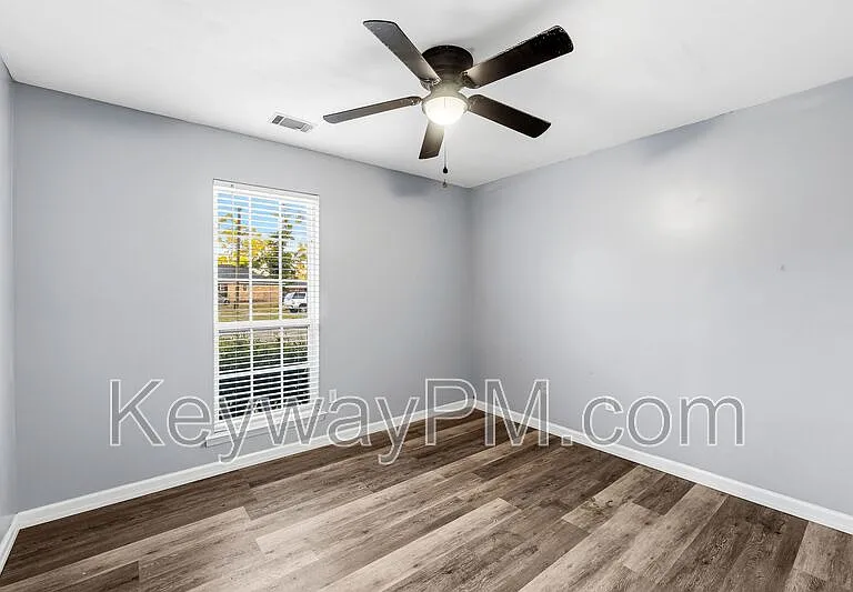 3013 Heron Ct — Photo 14