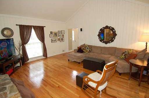 5th image of 350 Autumn Ln SE