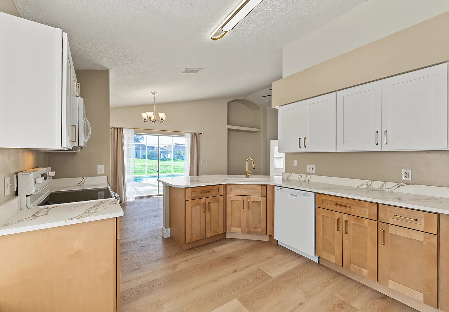 4 bed, 1540 sqft, $2,550 — Photo 3