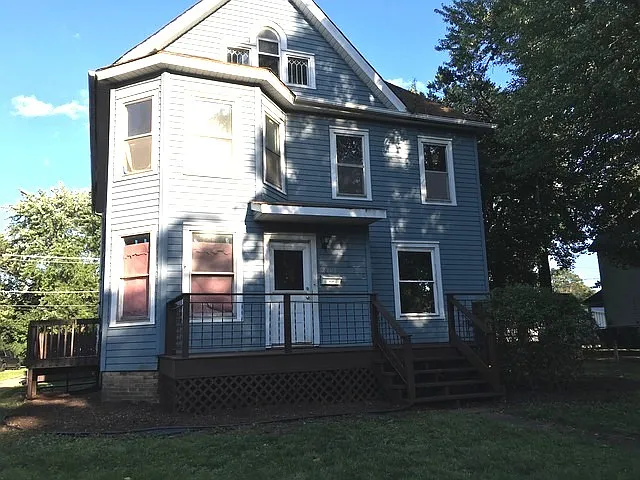 2201 Enoch Ave photo 1