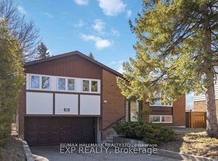 23 Ironshield Cres, Markham, ON L3T3K7