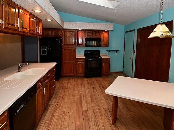 4th image of 48 W Carmel Ct