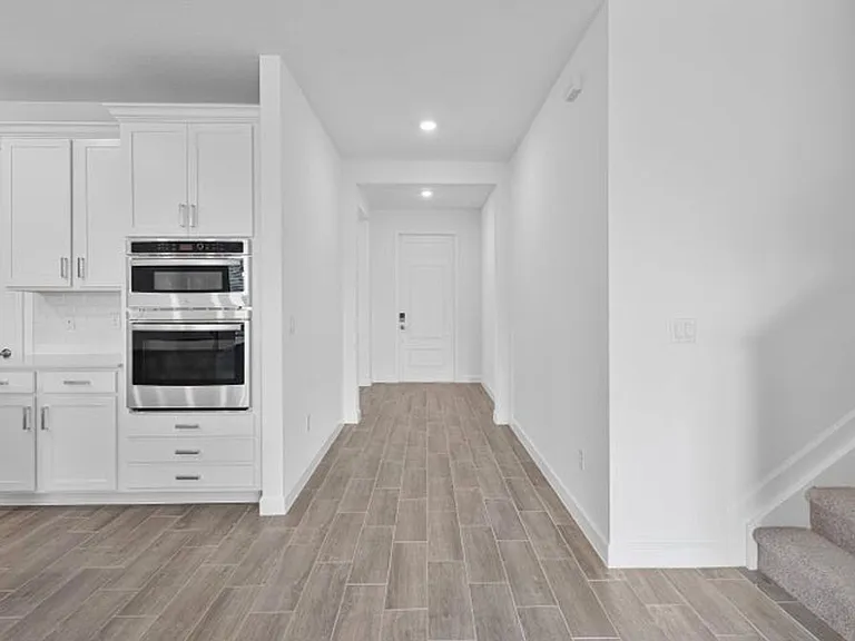 6843 Cobia Cir — Photo 3