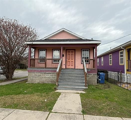 1st image of 4001 N Roman St