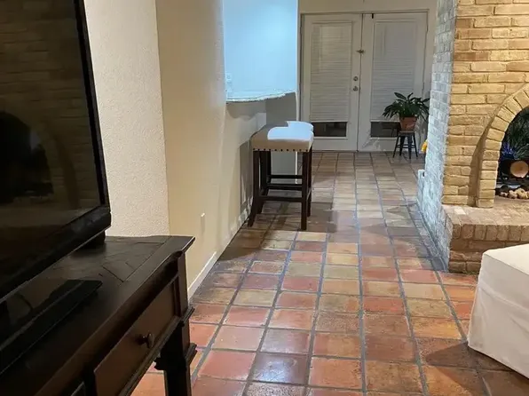 5916 Birchbrook Dr #121, Dallas, TX 75206