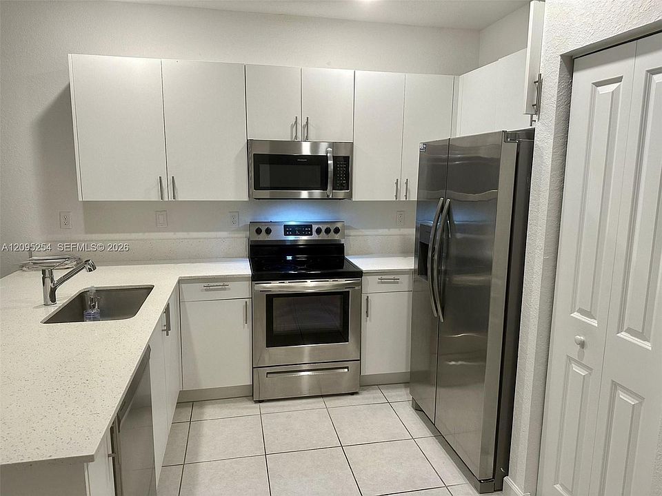 1st image of 28585 SW 134th Ct