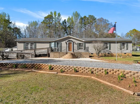 300 Evert Dr, Piedmont, SC 29673