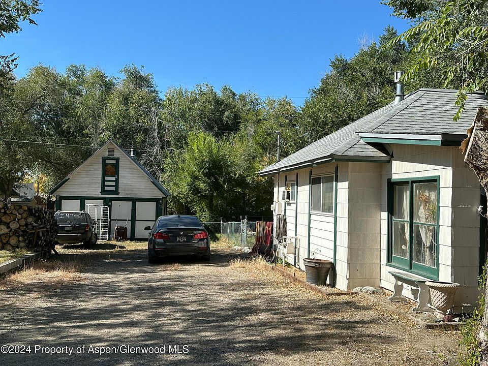 2nd image of 544 Legion St