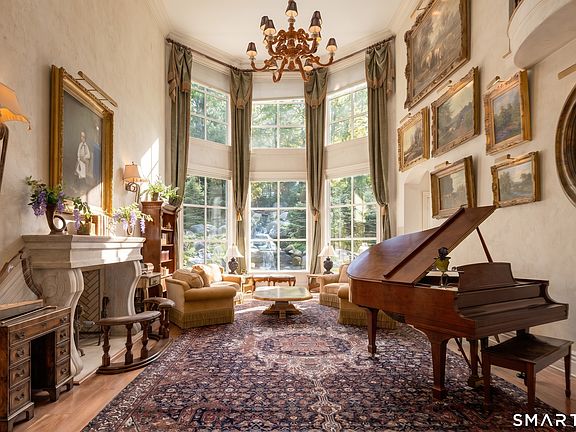4th image of 7 Equestrian Ridge Road