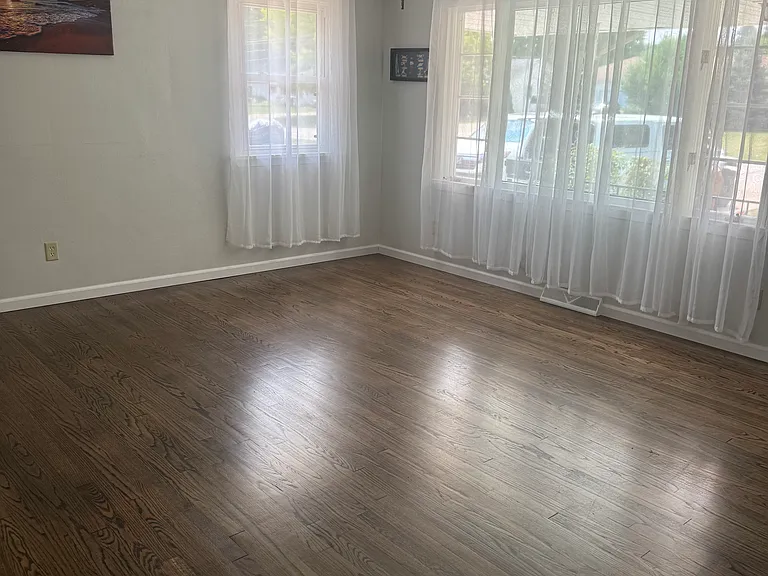 745 Forde Ave — Photo 8