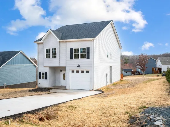 48 Patrick Ct, Madison Heights, VA 24572