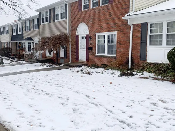 20295 Silver Spring Dr, Northville, MI 48167