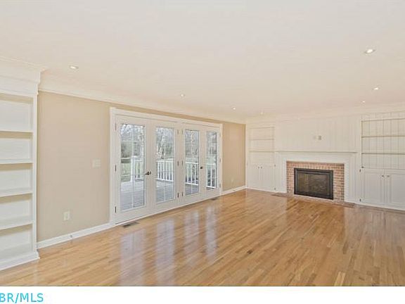 5th image of 177 Briarbend Blvd