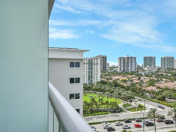 2nd image of 19201 Collins Avenue #1120