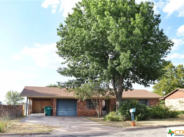 1305 Baldridge Dr, Gatesville, TX 76528