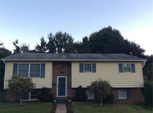 300 Queen Ln, Indiana, PA 15701